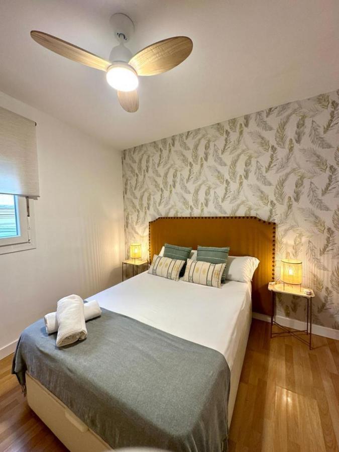 Santa Lucia 1 Bedroom Apartment Малага Екстериор снимка