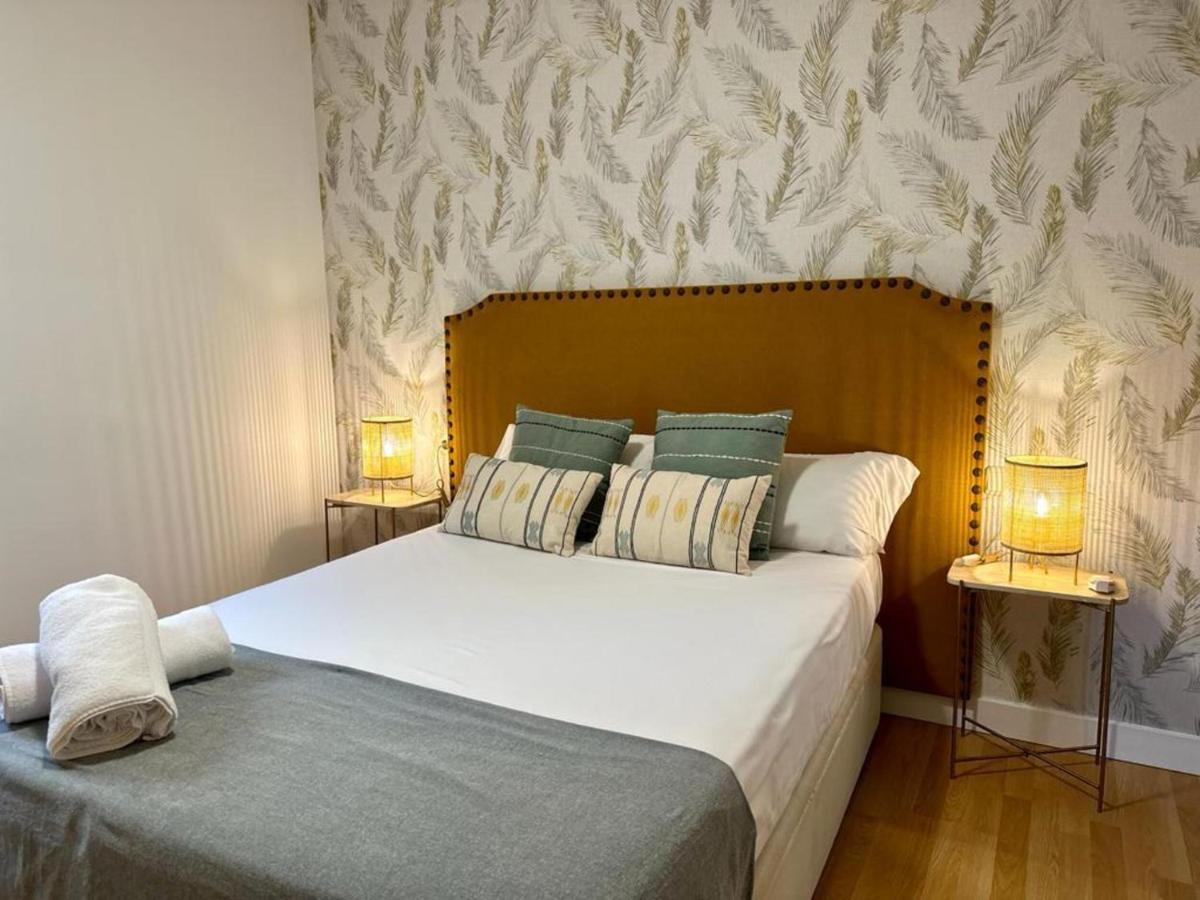Santa Lucia 1 Bedroom Apartment Малага Екстериор снимка